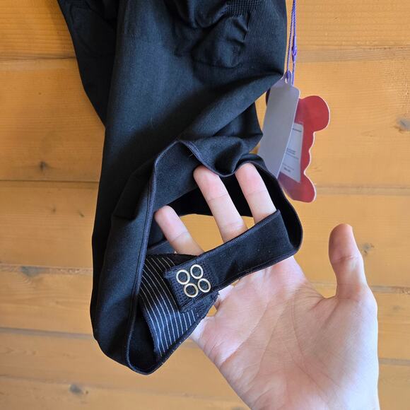 Yitty Nearly Naked Shapewear Thong Shapewear Bodysuit Black NWT M/L Tank Top - Picture 4 of 5